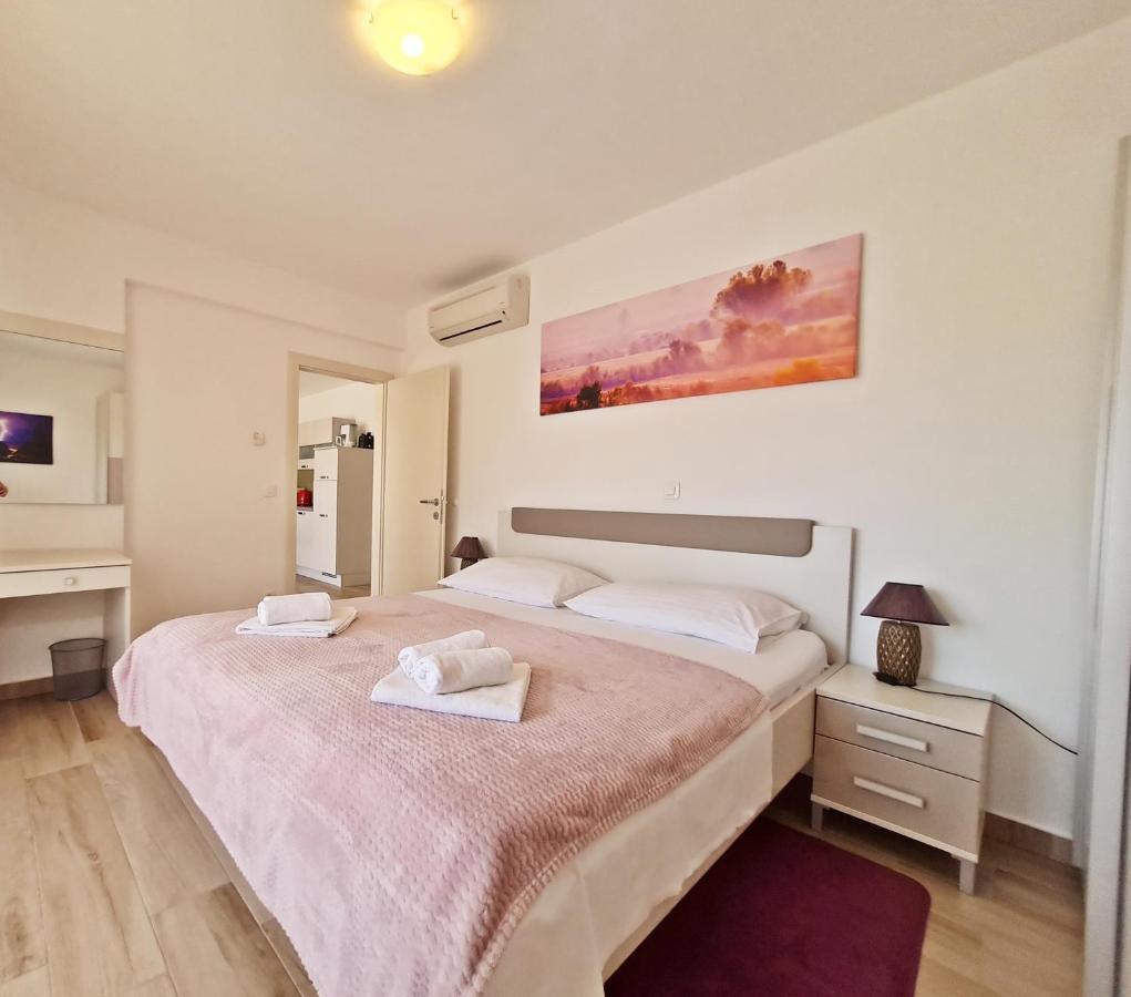 Ab Villa بودْسْتغانا المظهر الخارجي الصورة