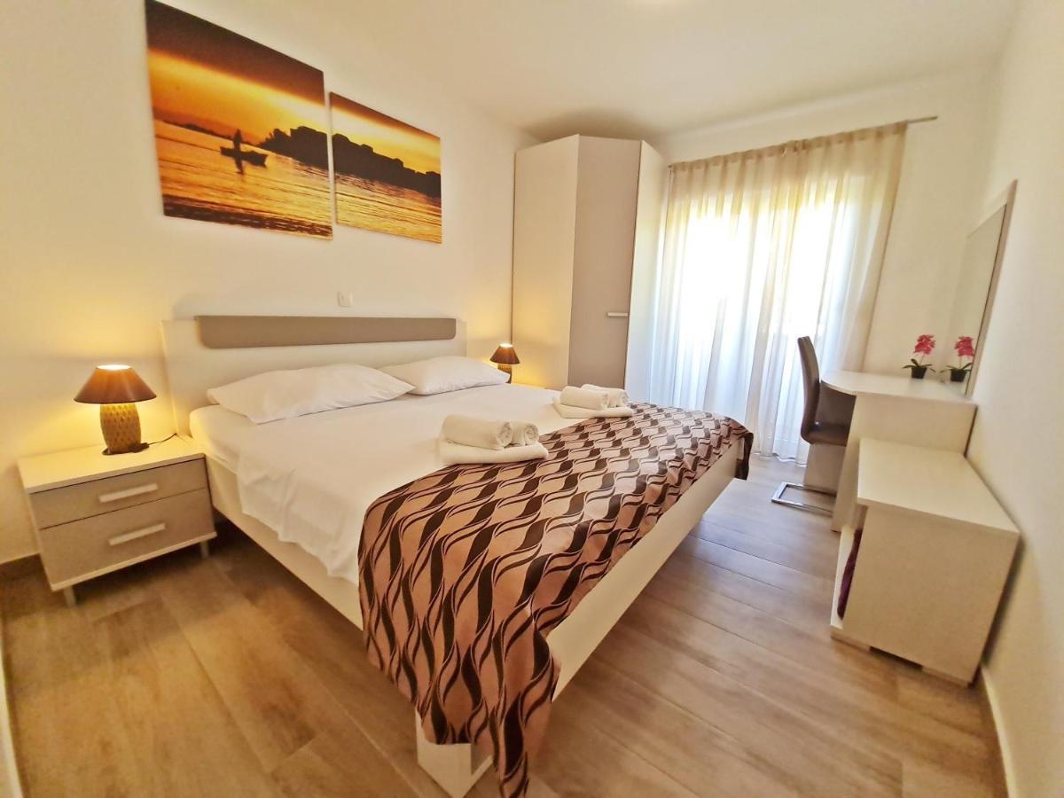Ab Villa بودْسْتغانا المظهر الخارجي الصورة