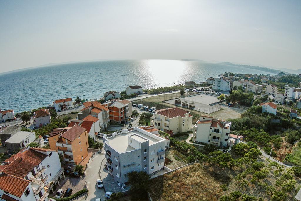 Ab Villa بودْسْتغانا المظهر الخارجي الصورة