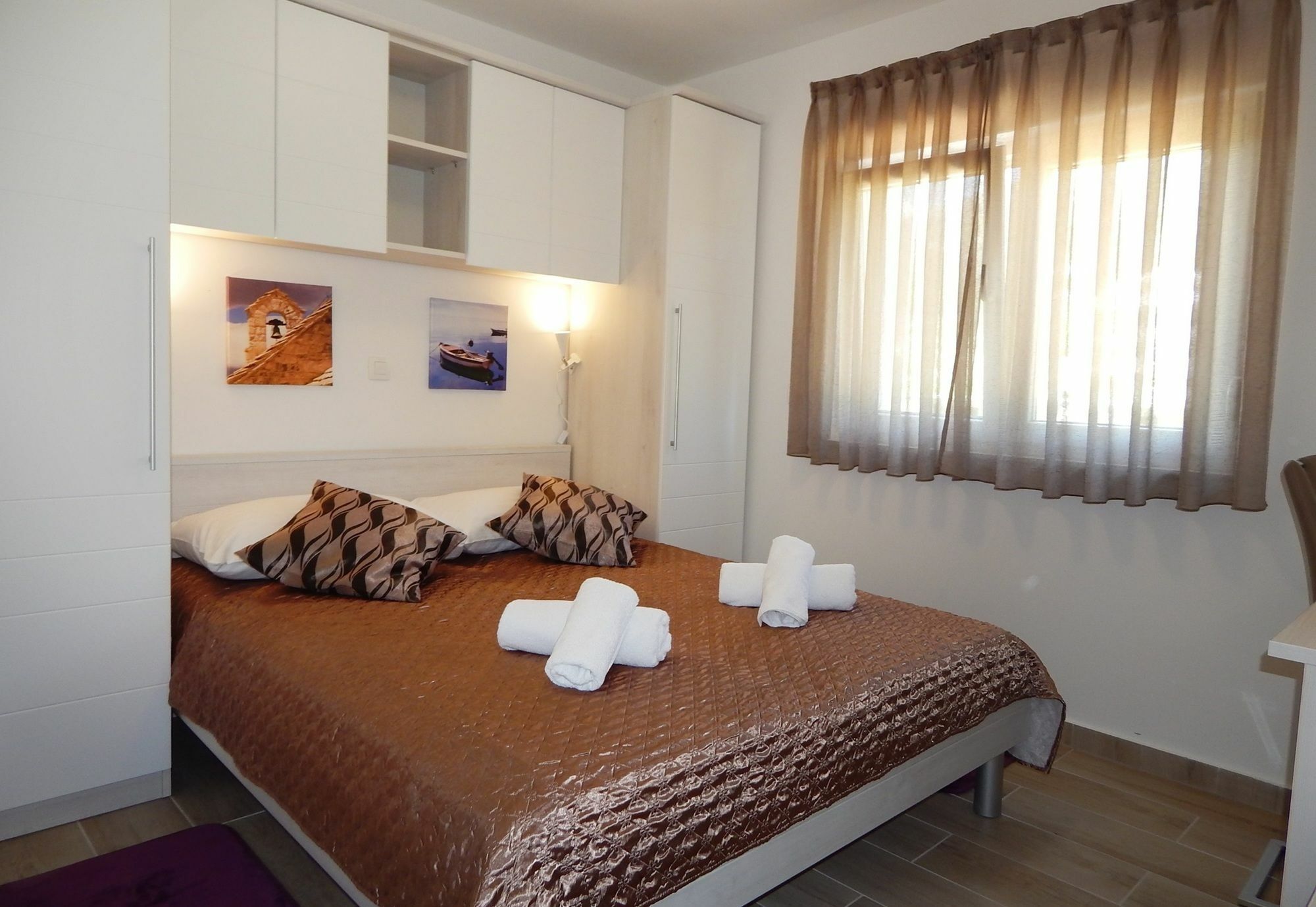 Ab Villa بودْسْتغانا المظهر الخارجي الصورة